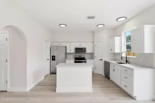 518 Sauders Rd SE, Palm Bay, FL 32909 - Photo 10