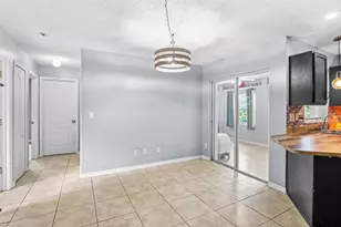 823 Hunters Creek Dr, Melbourne, FL 32904 - Photo 8