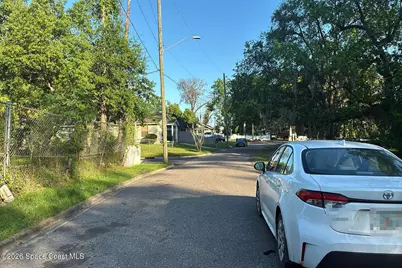 857 Benbow Street, Jacksonville, FL 32208 - Photo 4
