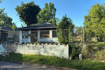 857 Benbow Street, Jacksonville, FL 32208 - Photo 2