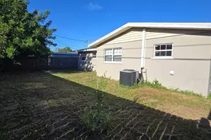581 Oxford Ave, Melbourne, FL 32935 - Photo 6