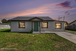 401 Poinciana Dr, Melbourne, FL 32935 - Photo 1