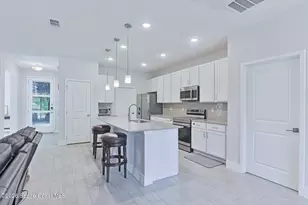 951 Sareta St SE, Palm Bay, FL 32909 - Photo 10