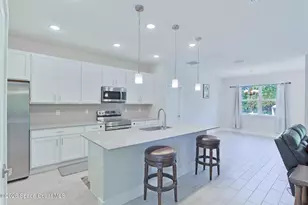 951 Sareta St SE, Palm Bay, FL 32909 - Photo 6