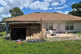 1296 Stone St NW, Palm Bay, FL 32907 - Photo 2