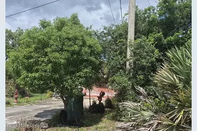 2565 E Dorchester Drive, Deltona, FL 32738 - Photo 2