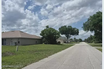 2565 E Dorchester Drive, Deltona, FL 32738 - Photo 4