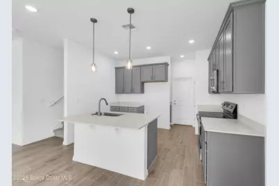 906 Castleford Avenue NE, Palm Bay, FL 32905 - Photo 10