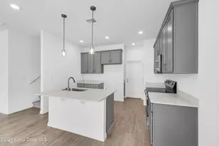 906 Castleford Ave NE, Palm Bay, FL 32905 - Photo 10