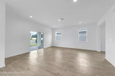 906 Castleford Avenue NE, Palm Bay, FL 32905 - Photo 8