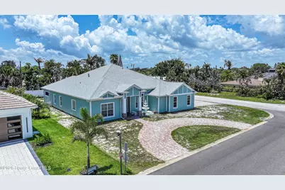 605 N Shannon Avenue, Indialantic, FL 32903 - Photo 2