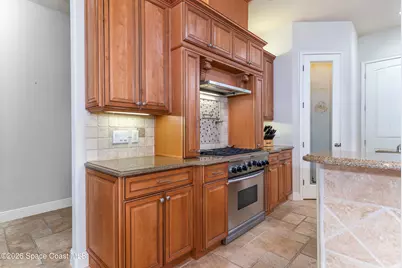 605 N Shannon Avenue, Indialantic, FL 32903 - Photo 8