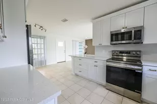 381 Coral Reef Dr, Satellite Beach, FL 32937 - Photo 10