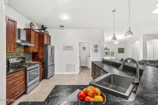676 Sheridan Woods Dr, Melbourne, FL 32904 - Photo 8