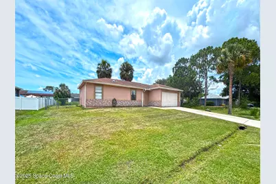 1470 SE Toy Street SE, Palm Bay, FL 32909 - Photo 2