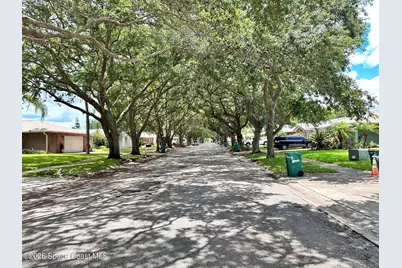 2747 Laura Baugh Drive, Melbourne, FL 32935 - Photo 34