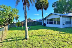2747 Laura Baugh Dr, Melbourne, FL 32935 - Photo 30