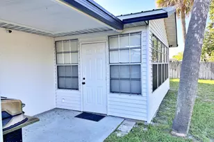 2747 Laura Baugh Dr, Melbourne, FL 32935 - Photo 26