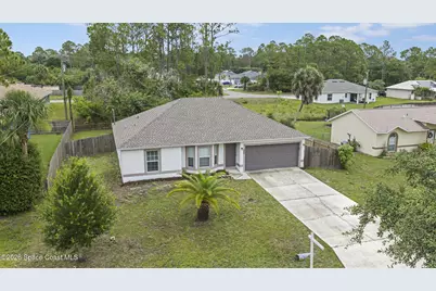 445 Alachua Avenue NW, Palm Bay, FL 32907 - Photo 2