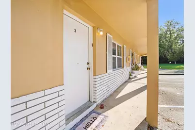 89 NW Irwin Avenue #3, Melbourne, FL 32904 - Photo 2