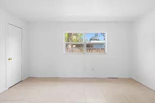 89 NW Irwin Ave, Melbourne, FL 32904 - Photo 6