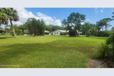 6870 Crepe Myrtle Drive, Grant-Valkaria, FL 32949 - Photo 8