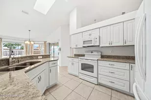 188 Crystal Lake Rd, Melbourne, FL 32901 - Photo 12