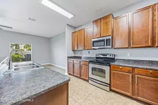2745 Revolution St, Melbourne, FL 32935 - Photo 10
