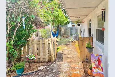 124 Madison Avenue, Cape Canaveral, FL 32920 - Photo 12
