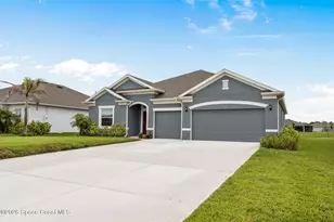 4398 Lago Vis Dr, Micco, FL 32976 - Photo 1