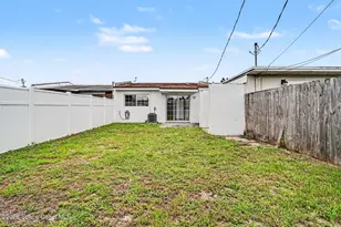 255 W Towne Pl, Titusville, FL 32796 - Photo 14