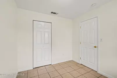 255 W Towne Place, Titusville, FL 32796 - Photo 10
