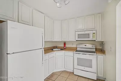 255 W Towne Place, Titusville, FL 32796 - Photo 6