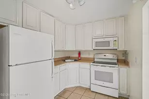 255 W Towne Pl, Titusville, FL 32796 - Photo 6