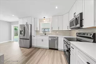 434 Barcelona Rd SE, Palm Bay, FL 32909 - Photo 8