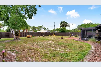 1080 Hammacher Avenue SW, Palm Bay, FL 32908 - Photo 20