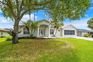831 Koln Ct NW, Palm Bay, FL 32907 - Photo 2