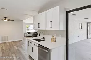 1374 Pakenham St NW, Palm Bay, FL 32907 - Photo 10