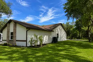3835 Dutchess Pl, Cocoa, FL 32926 - Photo 4