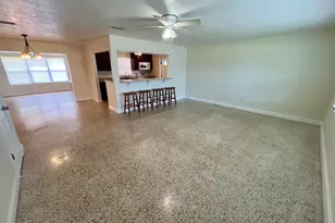 15 Vida Way, Melbourne, FL 32901 - Photo 2