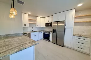 909 S Colonial Ct, Indian Harbour Beach, FL 32937 - Photo 14