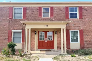 909 S Colonial Ct, Indian Harbour Beach, FL 32937 - Photo 1