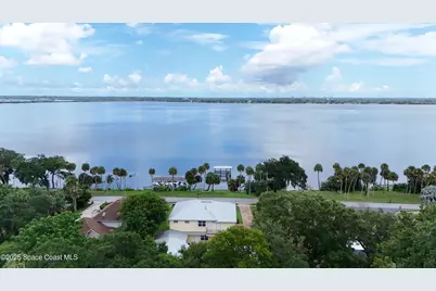 1613 N Indian River Drive, Cocoa, FL 32922 - Photo 8