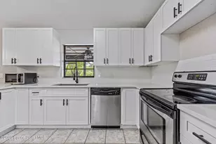 776 Beacon St NW, Palm Bay, FL 32907 - Photo 4