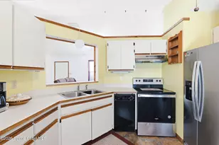 852 Lamplighter Dr NW, Palm Bay, FL 32907 - Photo 10