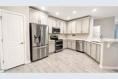 722 Carlsbad Drive, Satellite Beach, FL 32937 - Photo 4