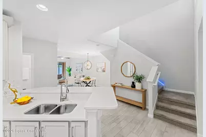 722 Carlsbad Drive, Satellite Beach, FL 32937 - Photo 10