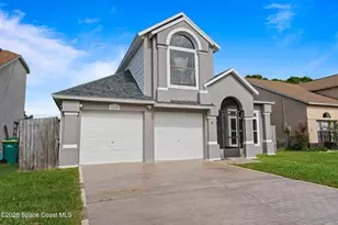 1624 Clover Cir, Melbourne, FL 32935 - Photo 2