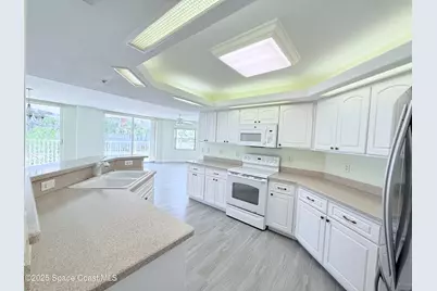 8922 Laguna Lane #201, Cape Canaveral, FL 32920 - Photo 14