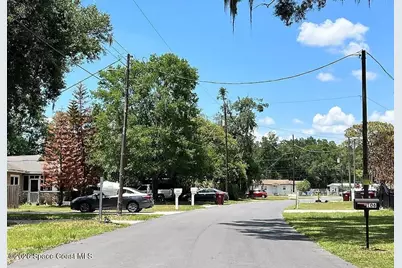 105 Burchwood Avenue, Plant City, FL 33563 - Photo 4